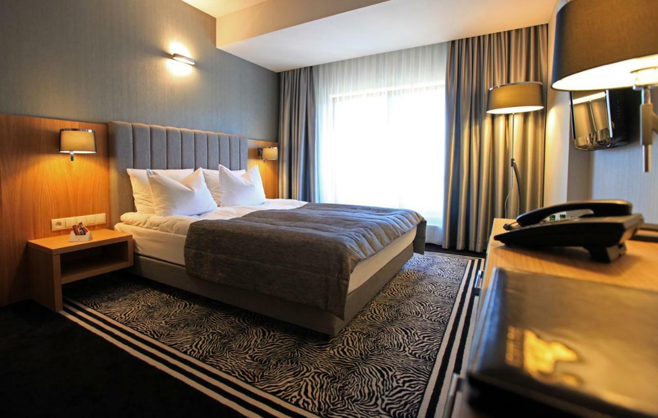 Double Room Mountain View